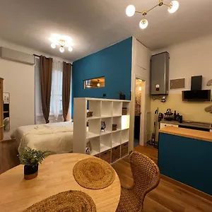 Regina Ai Navigli - Sky Tv, Wifi And Breakfast Box Appartamento